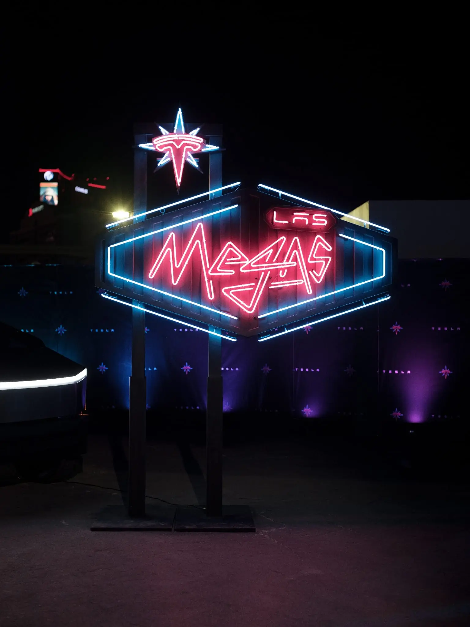 Screenshot 7 of Neon Flamingo