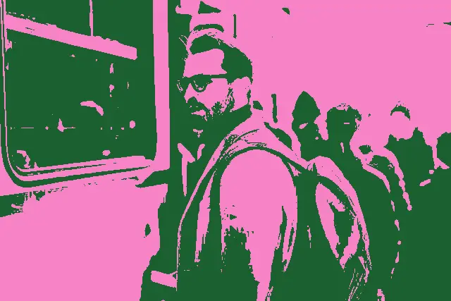 Screenshot 1 of Brave Pink Hero Green Edit