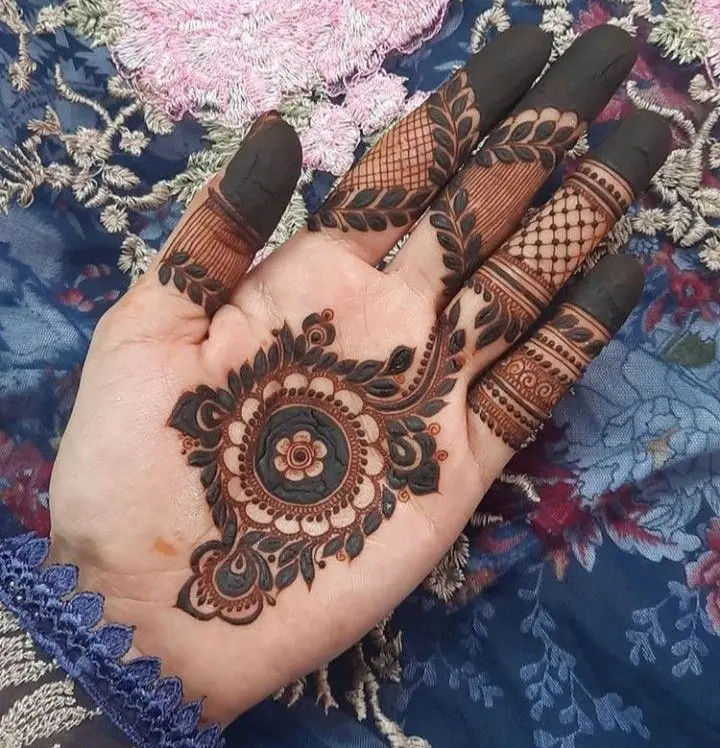 Screenshot 3 of Simple Mehndi Design