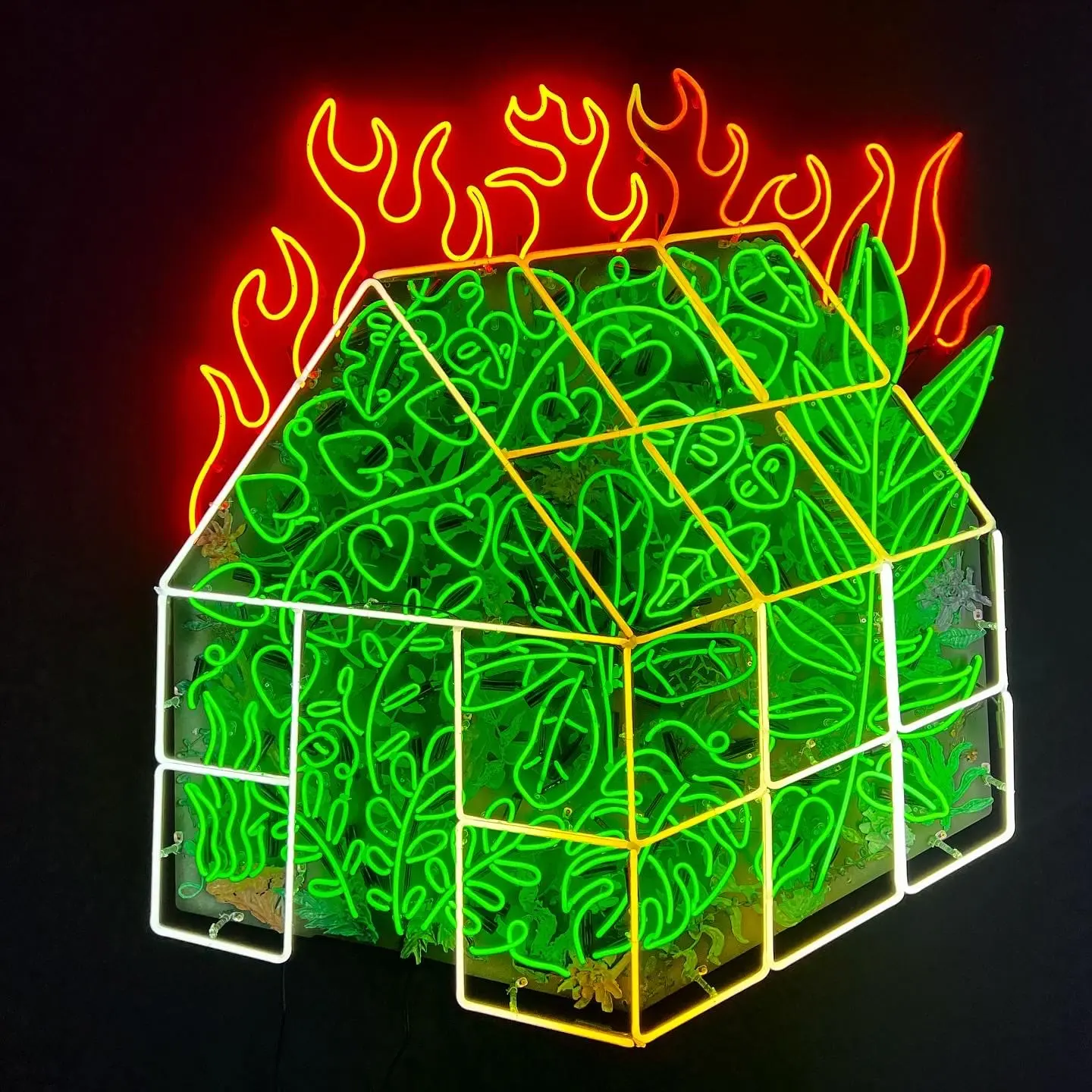 Screenshot 5 of Neon Flamingo